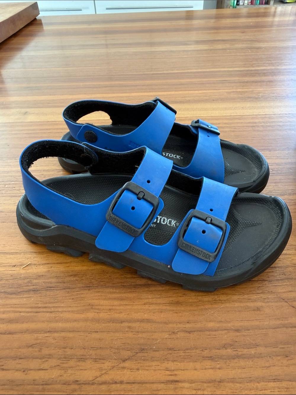 Birkenstock Mogami Kids Sandals — Ultrablue & Black Size Size 13 31/200